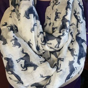 Horse scarf